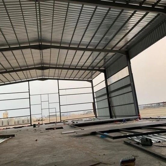 هنجر حديد كبير للمستودعات الصناعية